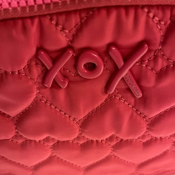 NWT Betsy Johnson Hot Pink Quilted Heart Bag - Picture 12 of 16